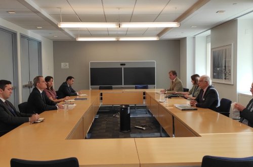 Azərbaycan və Fransa XİN başçıları arasında görüş olub