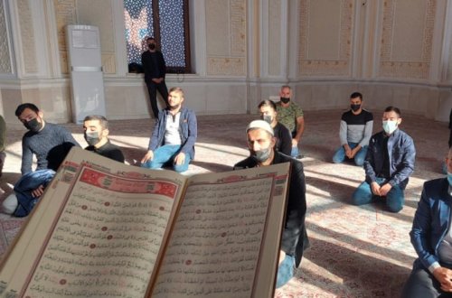 Gəncədə şəhidlərin anım mərasimi keçirilib - FOTO