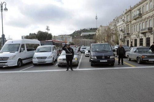 Şəhidlərin xatirəsi 1 dəqiqəlik sükutla anıldı - VİDEO