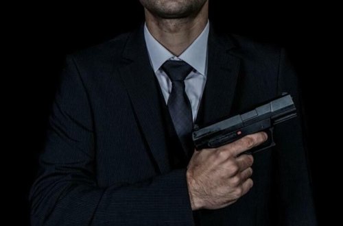 Kriminal avtoritet məhkəmə zalında öldürüldü - Anbaan VİDEO