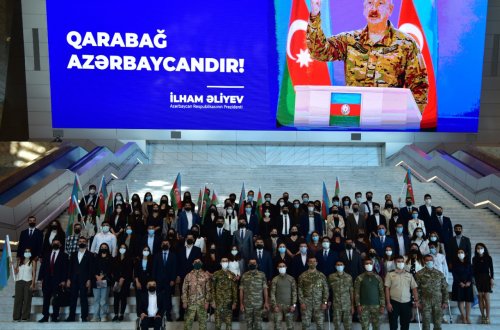 Gənclərin iştirakı ilə “Vətən mənə oğul desə” anım tədbiri keçirilib - FOTOLAR