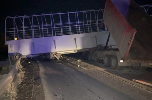 Rusiyada yerüstü keçid uçdu, 2 ölü