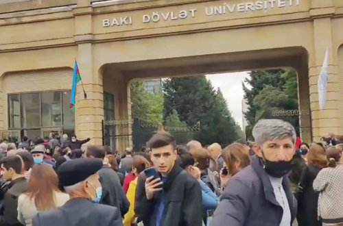 İlk dərs günü universitetlərdə vəziyyət... - Video