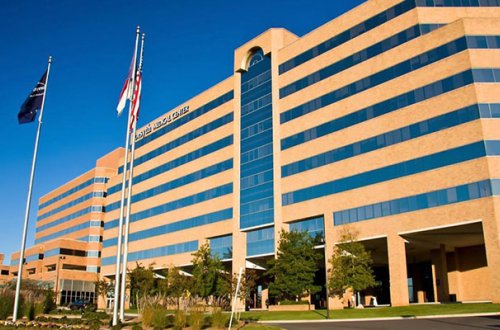 ABŞ-da xəstəxana peyvənd olunmayan tibb işçilərini işdən qovdu