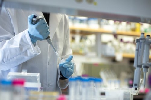 Gürcüstan COVID-19-a qarşı dərmanlar alacaq