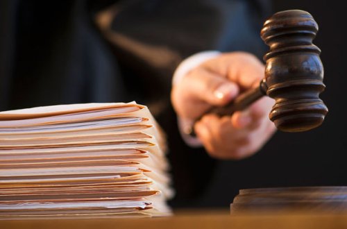 Azərbaycanda vəzifəli şəxslərə cinayət işi açıldı