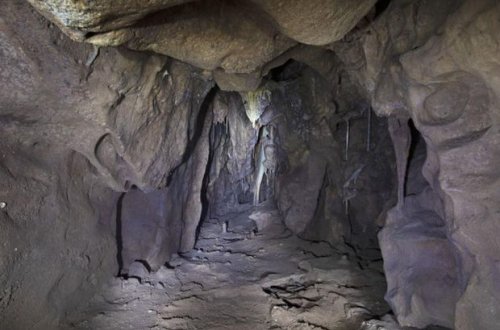 Arxeoloqlar 40 min il əvvəl neandertal insanların yaşadığı mağaranı kəşf ediblər