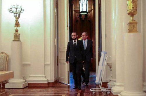 Rusiya və Ermənistan XİN başçıları arasında telefon danışığı olub