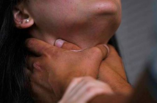 Ailə FACİƏSİ: Qadın körpəsini qoruduğu üçün əri tərəfindən döyüldü - FOTO