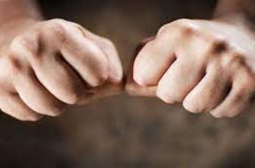 Bakıda dəhşət: 39 yaşlı kişini övladları döyə-döyə öldürdü