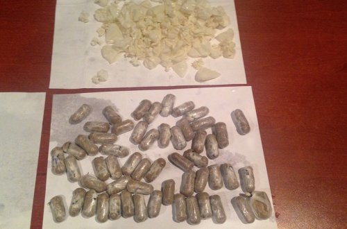 Aeroportda Bakı sakinindən narkotik götürülüb