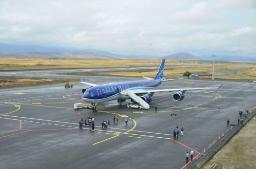 Füzuli hava limanına ilk rəsmi səfər reysi həyata keçirilib - VİDEO
