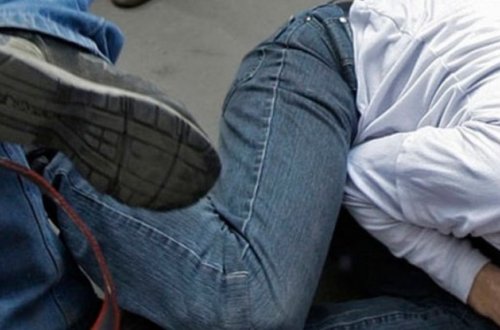 Qubada qohumunun arvadı ilə qaçan şəxsi döyüb öldürənlər yenidən hakim qarşısında