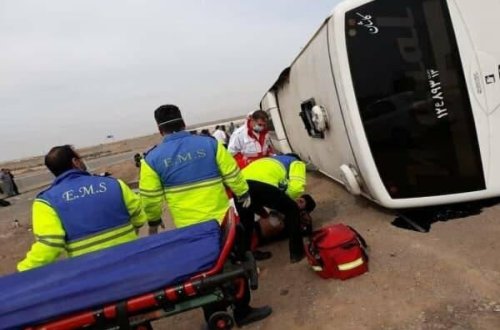 В Иране перевернулся пассажирский автобус, пострадали 33 человека
