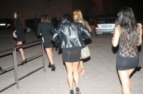 Erməni qızlarla rus əsgərlərin Xankəndidə ŞOK görüntüləri yayıldı! - GİZLİ VİDEO