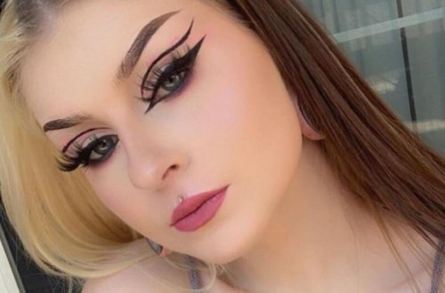 İki cinsi orqana sahib olan xanımdan etiraf: İnanılmaz hissdir - FOTO