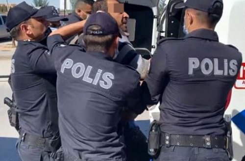 Qəza törədib hadisə yerindən qaçan sürücü: Mən polis rəisiyəm, rəhbərini çağır - VİDEO