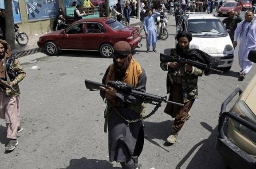 Taliban İŞİD-i təhdid deyil, “baş ağrısı” adlandırdı