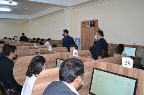 Prokurorluq orqanlarına qəbulla bağlı test imtahanı keçirilib