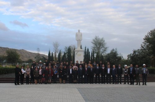 Mingəçevir Dövlət Universitetinin bir qrup kollektiv üzvü “Azərbaycan” İES-ə ekskursiya edib