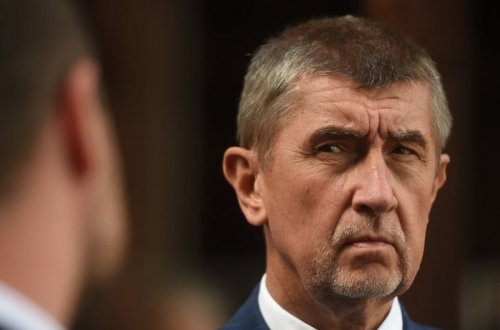 Çexiyanın Baş naziri parlament seçkilərində məğlub olduğunu etiraf edib