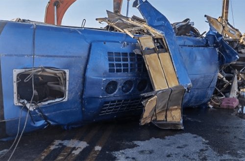 Çində avtobus çaya aşdı, 13 nəfər itkin düşdü