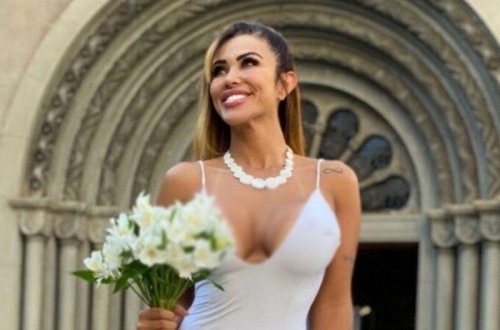 Kişilərə inanmadı, özünə ərə getdi - FOTOlar