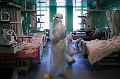 В России обновлен антирекорд по числу смертей от COVID-19 за сутки