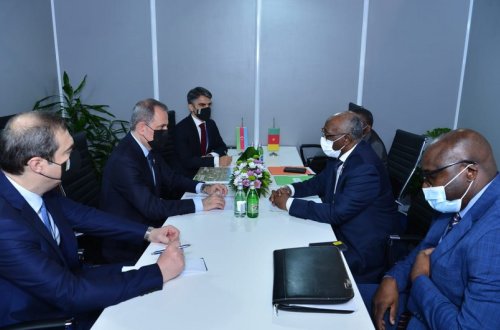 Azərbaycan və Kamerun XİN başçılarının görüşü olub