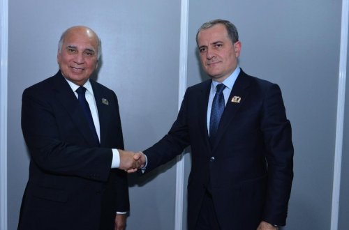 Ceyhun Bayramov iraqlı həmkarı ilə görüşüb