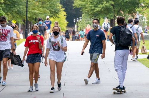 Texasda işçiləri və müştəriləri vaksinə məcbur etmək qadağan olundu - FOTO