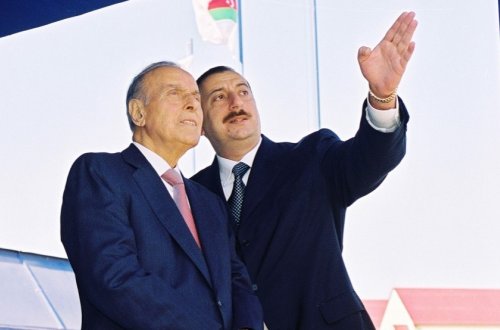 Dövlətlərin təşəkkür tapmasında liderlərin rolu əsas amil kimi ortaya çıxır - TƏHLİL