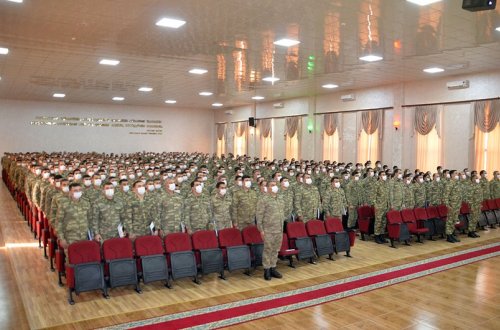 Zakir Həsənov Əfqanıstanda xidmət etmiş hərbçiləri təltif edib