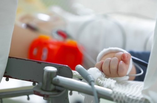 Körpələrin ölümünə səbəb olan əsas xəstəliklər açıqlanıb