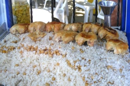 Məktəbdə pulsuz yemək yeyən şagirdlər ZƏHƏRLƏNDİLƏR