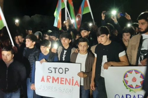 Gənclər Gəncə terrorunun qurbanlarını yad etdilər -  FOTO 