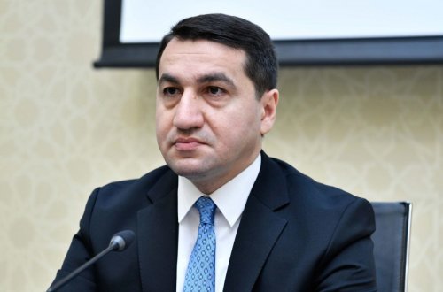 Hikmət Hacıyev: “Ötən ilin bu günündə ermənilərin Füzulidəki əsas qalası darmadağın edildi”