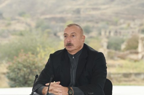 Dövlət başçısı: 