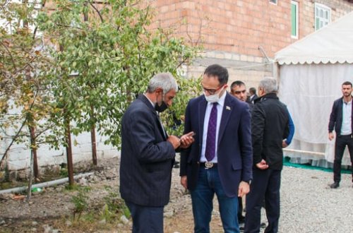 Deputat Ramil Həsən şəhidimizin anma mərasimində iştirak edib