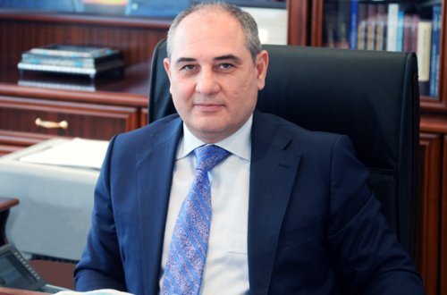 Müstəqillik zirvəsi - TAHİR BUDAQOV YAZIR