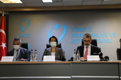 Türkiyə Ombudsmanı Ermənistanın törətdiyi cinayətlərlə bağlı hesabatı açıqlayıb