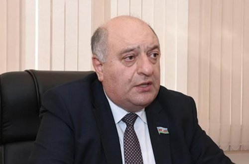 Азербайджанский депутат предложил мужьям оплачивать женам за домашнюю работу