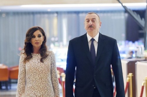 Prezident İlham Əliyev və birinci xanım Zəngilan ictimaiyyətinin nümayəndələri ilə görüşüblər