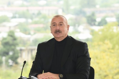 Dövlət başçısı: 