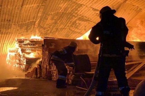 Marneulidə bazarda güclü yanğın baş verib