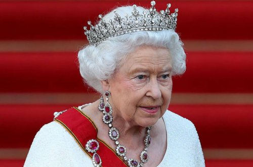 II Yelizaveta “İlin yaşlısı” mükafatını qəbul etmədi: İnsanın hiss etdiyi yaşda olduğuna inanır