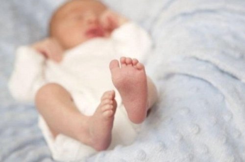 Uşağı doğub soyuducuya qoydu - Dəhşət