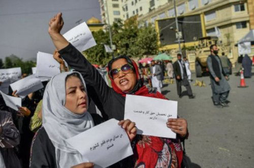 Kabildə etiraz aksiyasında jurnalistlər döyüldü