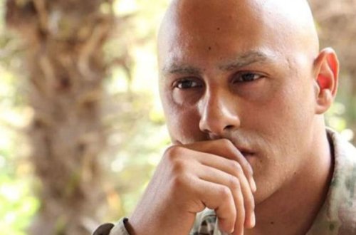 Xərçəngdən sağalan zabitə mənzil verildi – FOTO