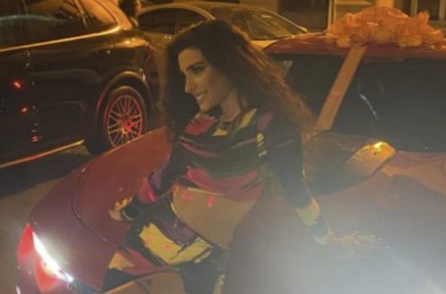 Anası Səmraya ad günündə avtomobil bağışladı - Video